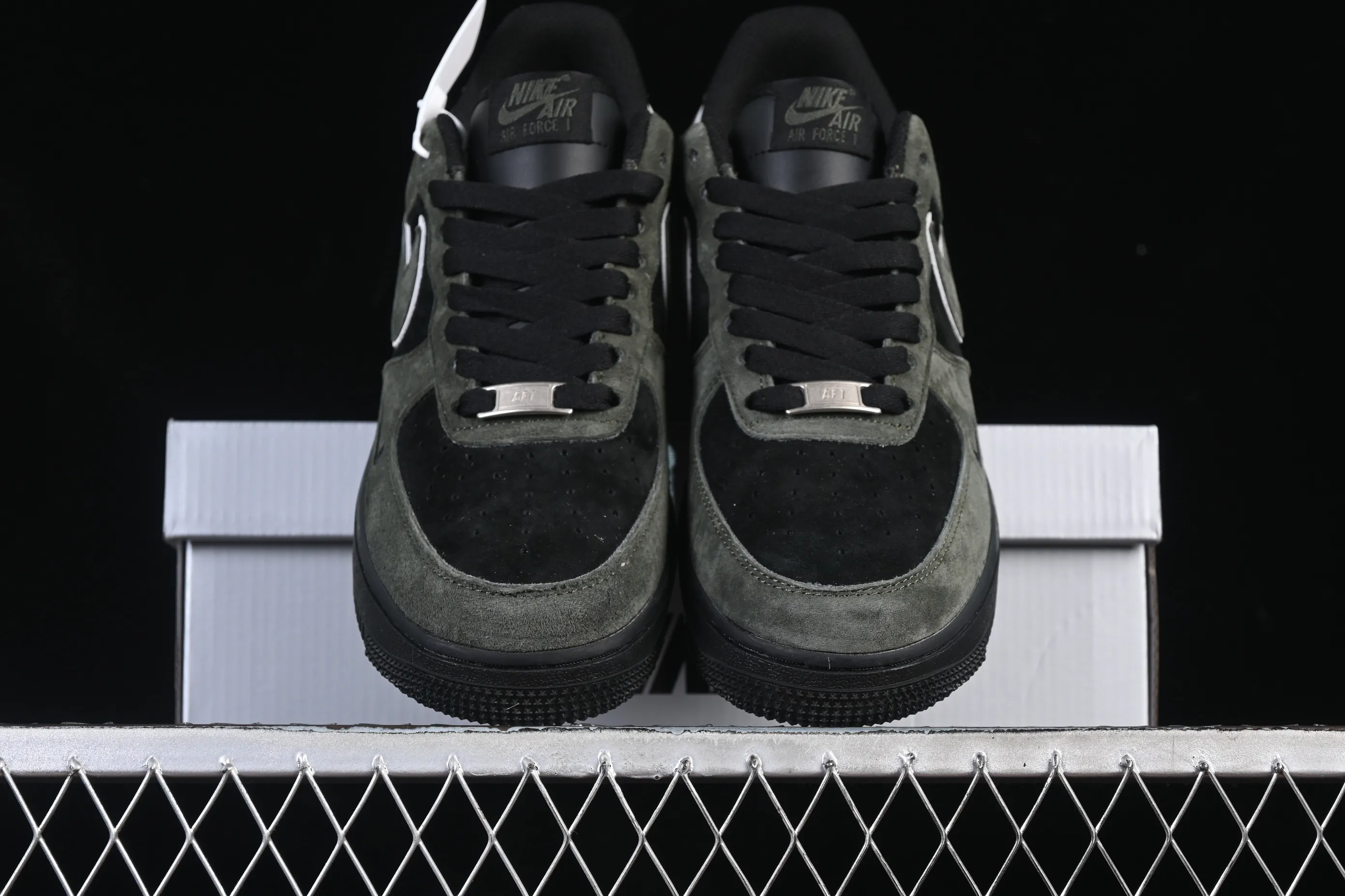 All Categories Nk Air Force 1 Air Force Series Nk Air Force 1 Low Air Force Low Nike Air Force 1'07 Low Army Green Black Autumn and Winter Suede Air Force One Low Casual Sneakers ZH0316-132